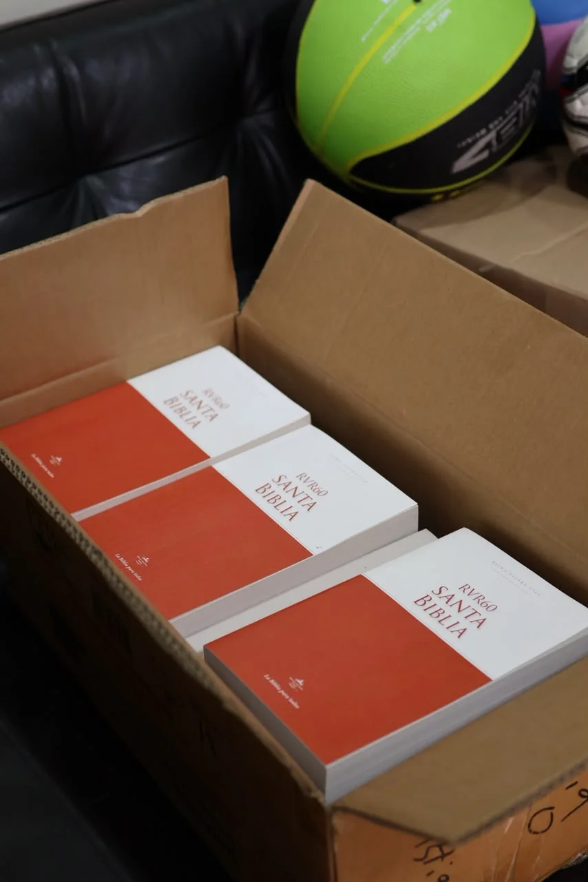 Fundación JCF entrega Biblias y utilería deportiva a ASEOPNA, fotografía 3 de 4